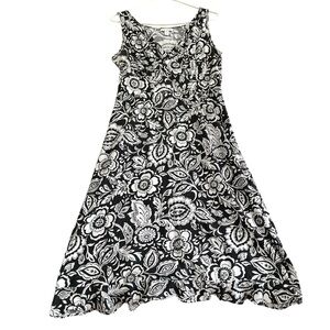 Charter Club Dress Women's Petite size 10P Paisley Floral Sleeveless White Black